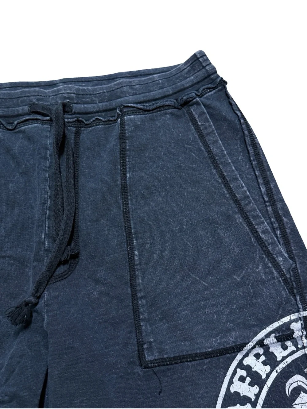 Mens Y2K Affliction Cross Stone Wash Grunge Style Sweat Grey Shorts Size L
